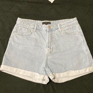 GUESS shorts
